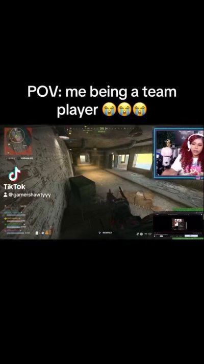 Watch ℳoni's leaked NSFW video on TwXstars