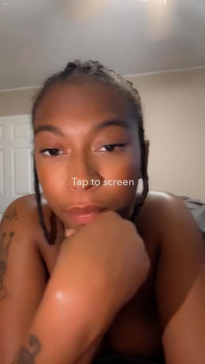 Watch 💎Diamond Fantasiess💎's leaked NSFW video on TwXstars