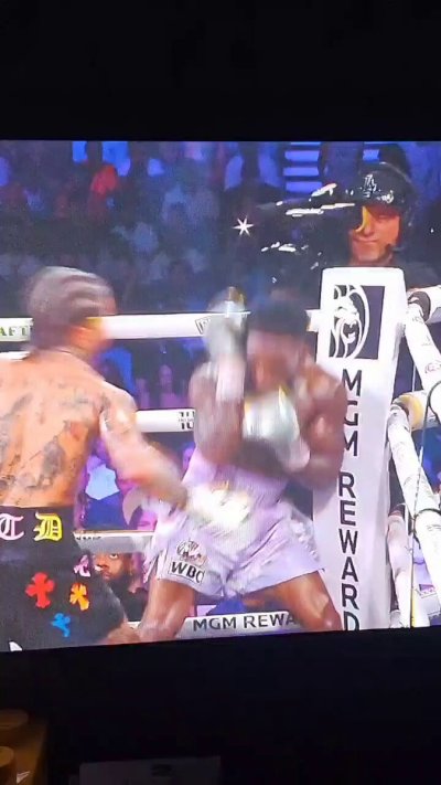 Watch undefeated_visual2.0's leaked NSFW video on TwXstars