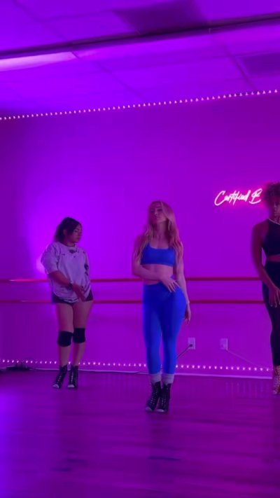 Watch Niah's leaked NSFW video on TwXstars