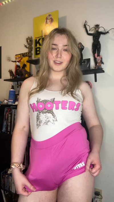 Watch lilxwolfy 🏳️‍⚧️'s leaked NSFW video on TwXstars