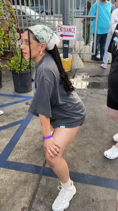 Watch Bottling Sunshine's leaked NSFW video on TwXstars