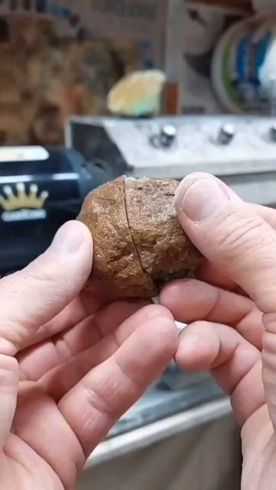 Watch Geology Page's leaked NSFW video on TwXstars