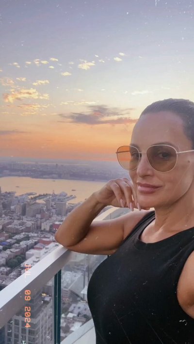 Watch Lisa Ann's leaked NSFW video on TwXstars