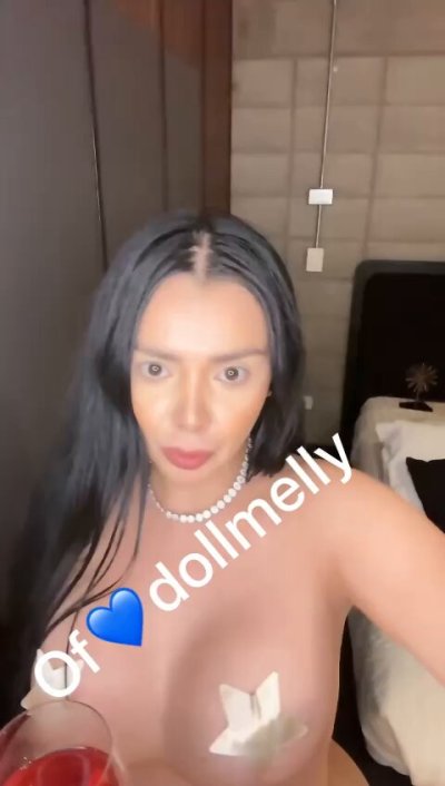 Watch dollmelly's leaked NSFW video on TwXstars