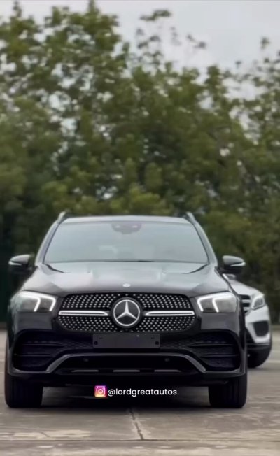 Watch L.O.U.D's leaked NSFW video on TwXstars