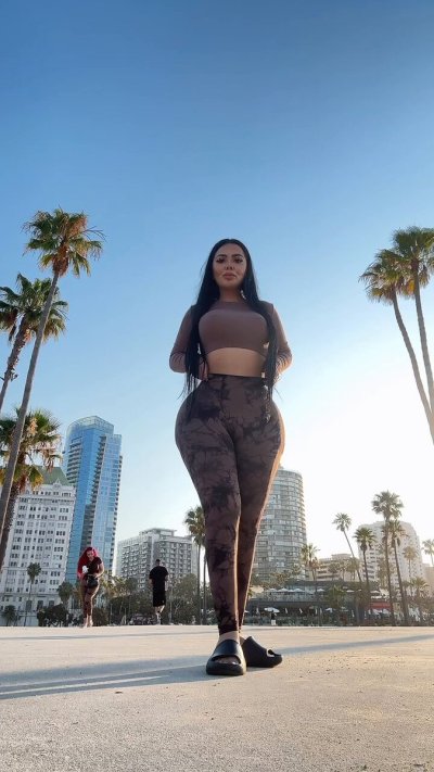 Watch dollmelly's leaked NSFW video on TwXstars