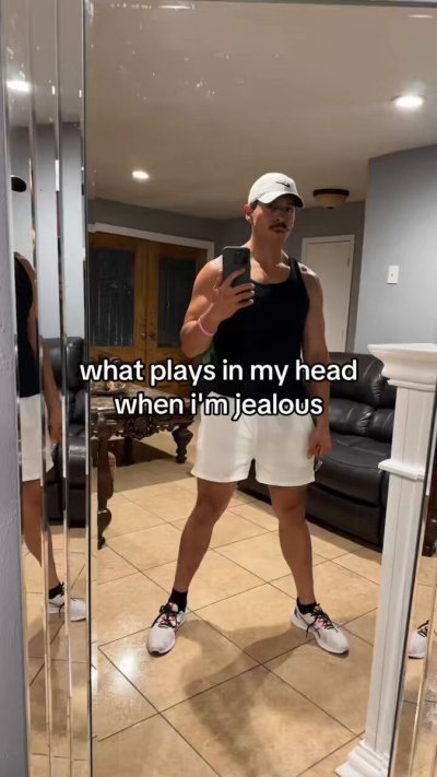 Watch Osvaldo Mireles 👨🏻's leaked NSFW video on TwXstars