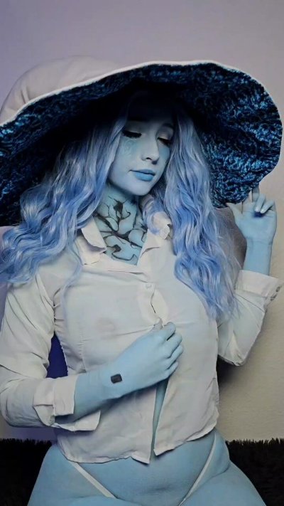 Watch SkyexSummers's leaked NSFW video on TwXstars