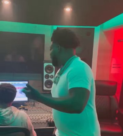 Watch HBMtv's leaked NSFW video on TwXstars