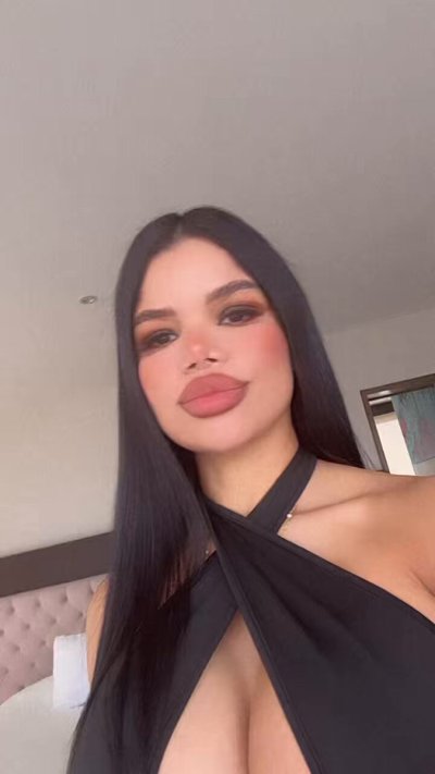 Watch Hanna's leaked NSFW video on TwXstars