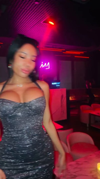 Watch Sexymos's leaked NSFW video on TwXstars