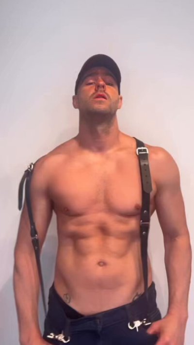 Watch Leandro Dias's leaked NSFW video on TwXstars