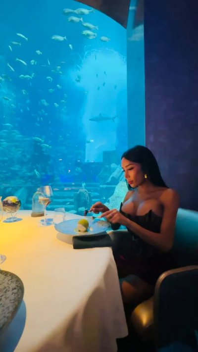 Watch Sexymos's leaked NSFW video on TwXstars