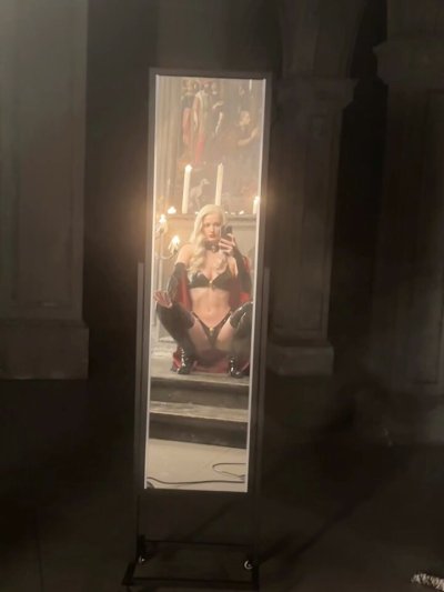 Watch TNIWE's leaked NSFW video on TwXstars