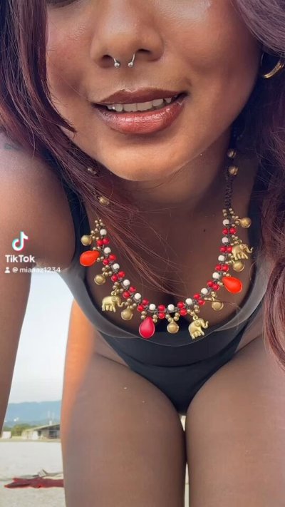 Watch MiaZ's leaked NSFW video on TwXstars