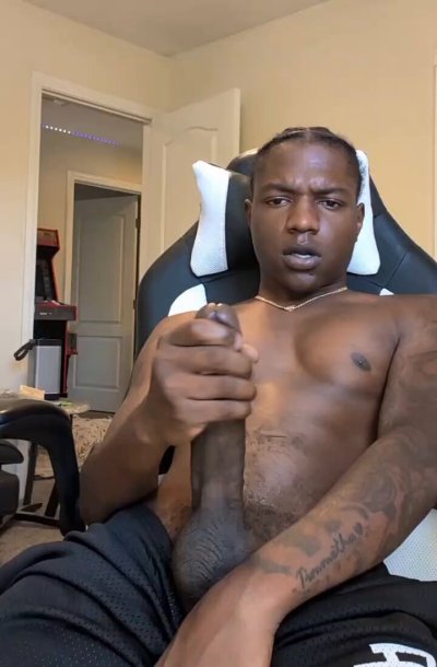 Watch Jwilds's leaked NSFW video on TwXstars