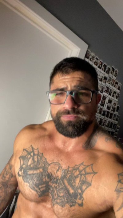 Watch Ryan Bones's leaked NSFW video on TwXstars