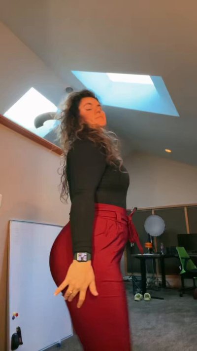 Watch hunnie_bunns's leaked NSFW video on TwXstars