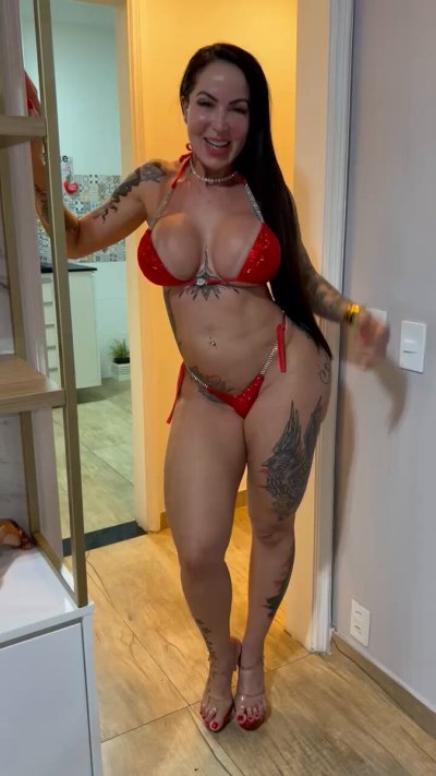 Watch Elisa Sanches's leaked NSFW video on TwXstars