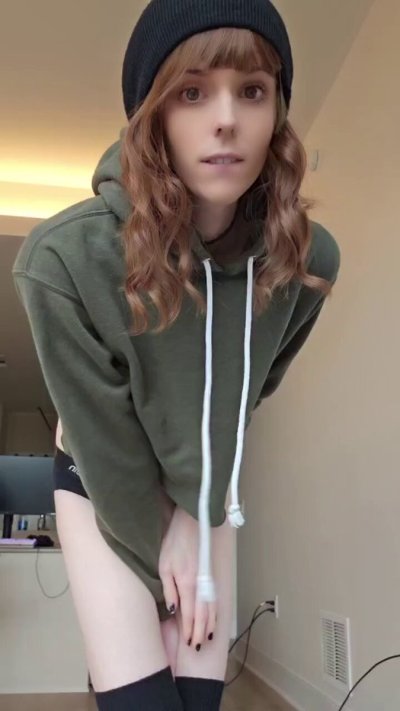 Watch Avery Ellis's leaked NSFW video on TwXstars