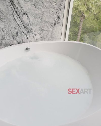 Watch Cherry Kiss's leaked NSFW video on TwXstars