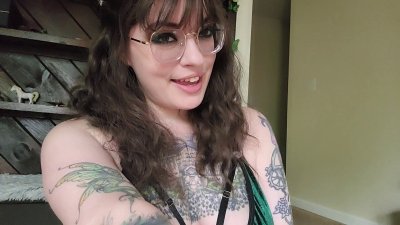 Watch Lilah Vale's leaked NSFW video on TwXstars