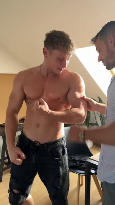 Watch novinhofr21's leaked NSFW video on TwXstars