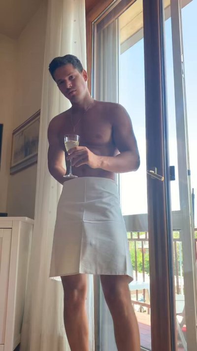 Watch Hunk Marc's leaked NSFW video on TwXstars