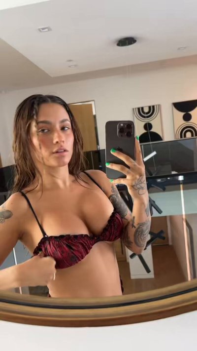 Watch Lavaxgrll's leaked NSFW video on TwXstars