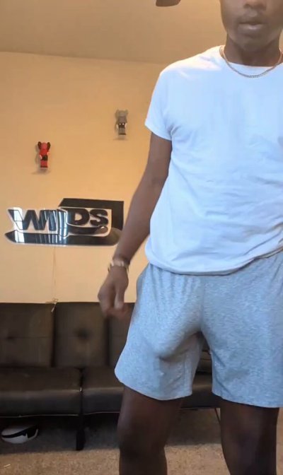 Watch Jwilds's leaked NSFW video on TwXstars