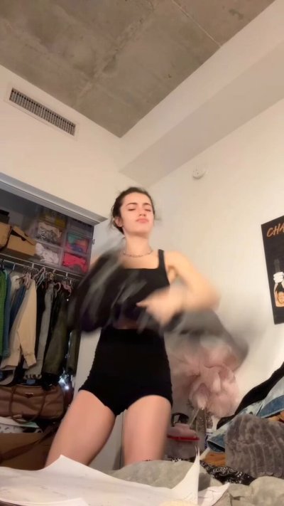 Watch kylie xy 👽's leaked NSFW video on TwXstars