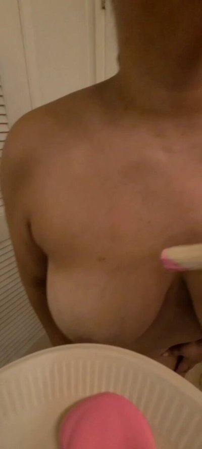 Watch Luis Erika's leaked NSFW video on TwXstars