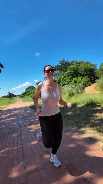 Watch Nanda Reyes 💕's leaked NSFW video on TwXstars