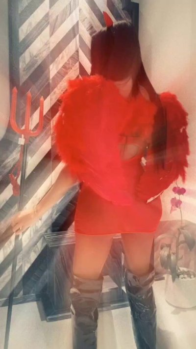 Watch Sexymos's leaked NSFW video on TwXstars