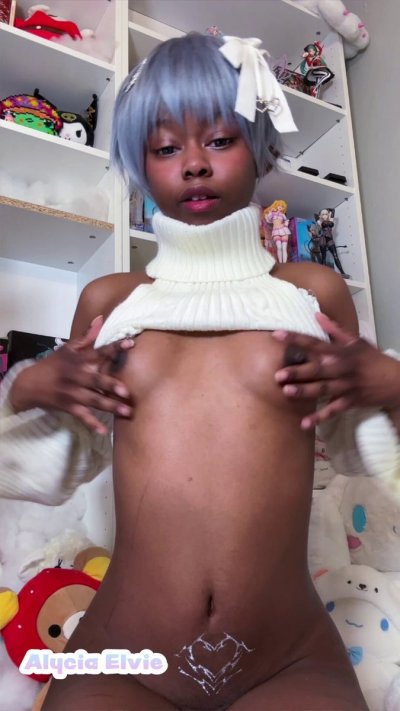 Watch Ovipawsitor 🐾's leaked NSFW video on TwXstars