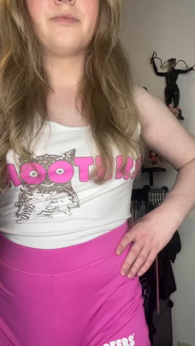 Watch lilxwolfy 🏳️‍⚧️'s leaked NSFW video on TwXstars