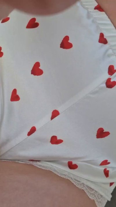 Watch MrsNicole's leaked NSFW video on TwXstars