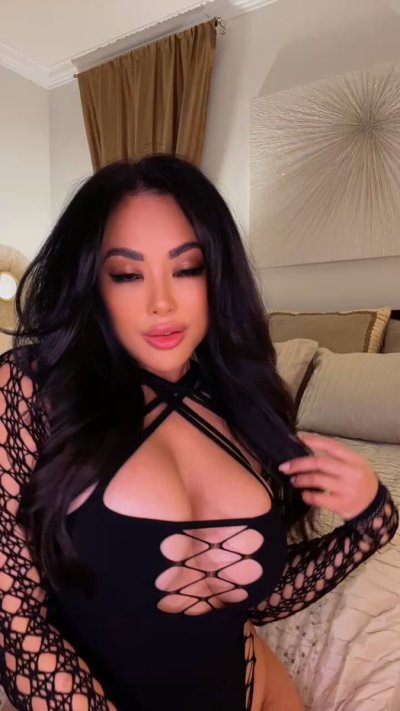 Watch Kaylani Lei's leaked NSFW video on TwXstars