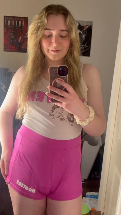 Watch lilxwolfy 🏳️‍⚧️'s leaked NSFW video on TwXstars