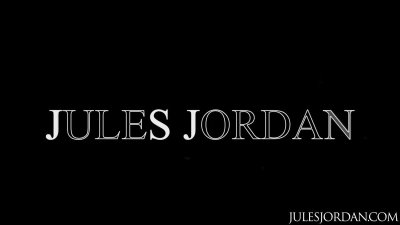 Watch Jules Jordan's leaked NSFW video on TwXstars