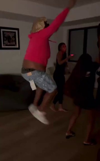 Watch 𝕯𝖊𝖟𝕿𝖍𝖊𝕾𝖙𝖆𝖗★'s leaked NSFW video on TwXstars