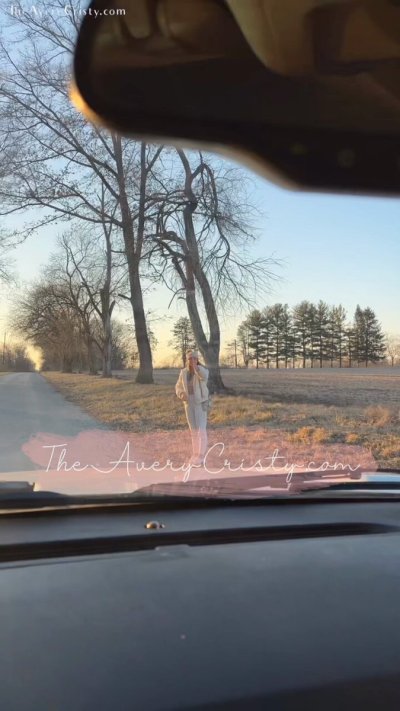 Watch Avery Cristy's leaked NSFW video on TwXstars