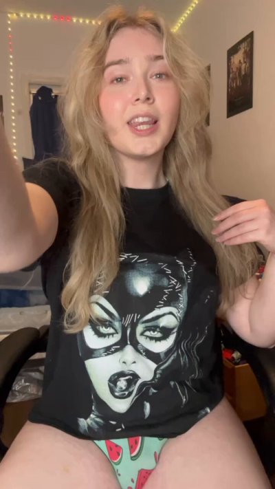 Watch lilxwolfy 🏳️‍⚧️'s leaked NSFW video on TwXstars