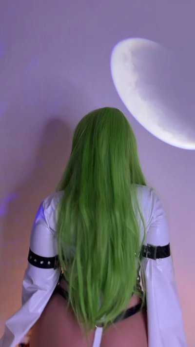 Watch LunaticalWitch's leaked NSFW video on TwXstars