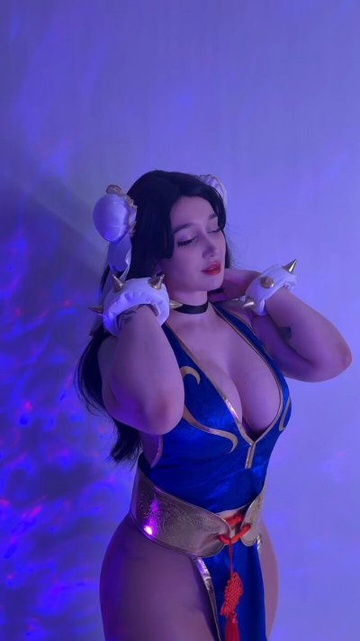 Watch LunaticalWitch's leaked NSFW video on TwXstars