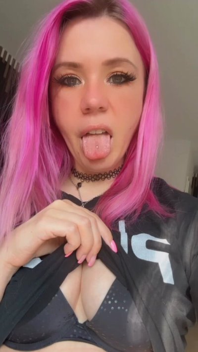 Watch Maya Maibach's leaked NSFW video on TwXstars