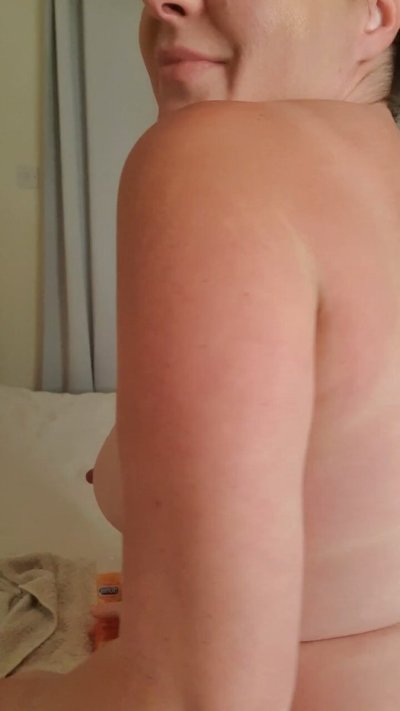 Watch MrsNicole's leaked NSFW video on TwXstars