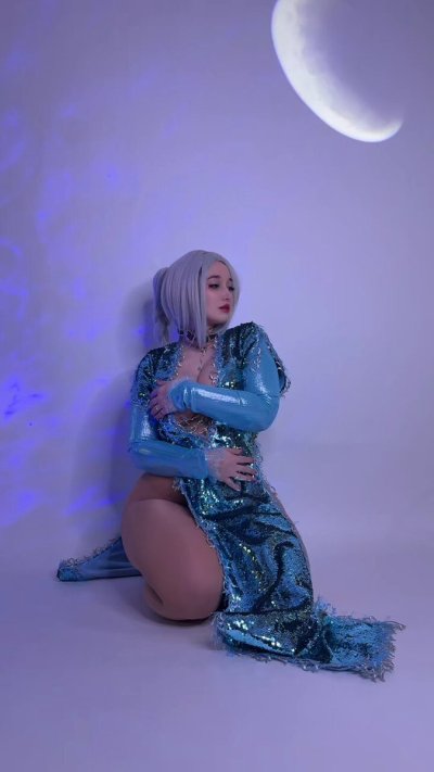 Watch LunaticalWitch's leaked NSFW video on TwXstars