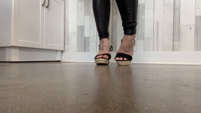 Watch PamperedPinkSole's leaked NSFW video on TwXstars